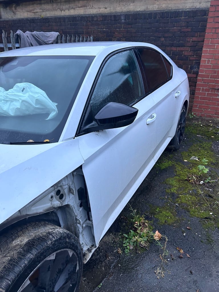 Skoda, SUPERB, Hatchback, 2020,Automatic , 1968 (cc), 5 doors