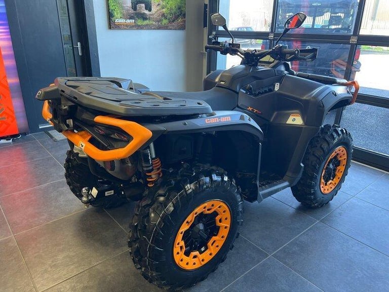 Can-Am Outlander 1000 XT-P T 1000R with ABS ATV Quad