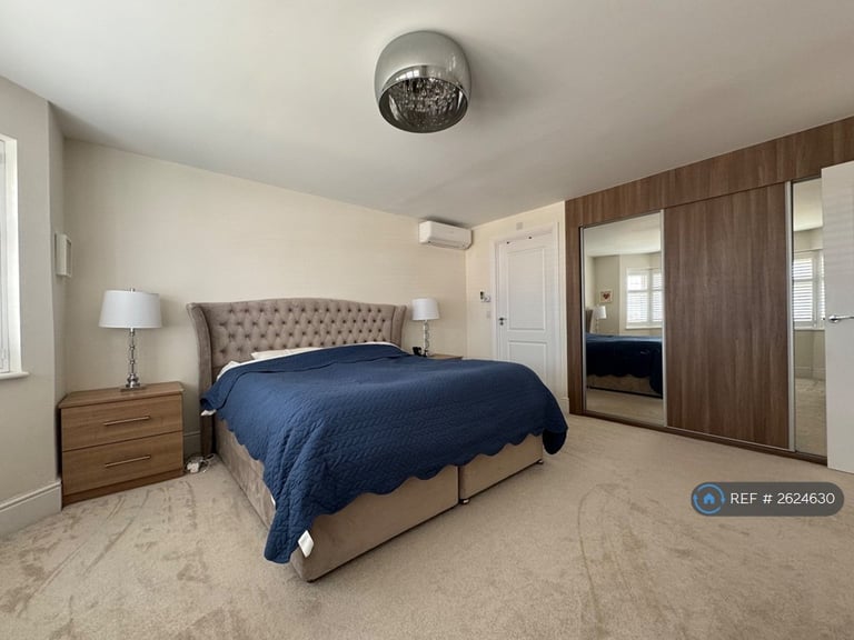 5 bedroom house in Barlow Road, Hamilton, Leicester, LE5 (5 bed) (#2624630)