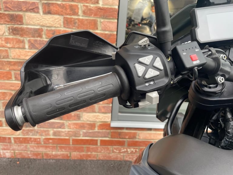 KTM 890 ADVENTURE 22