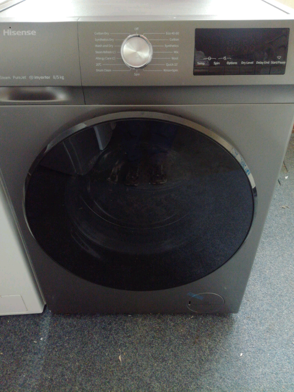Washer dryer 