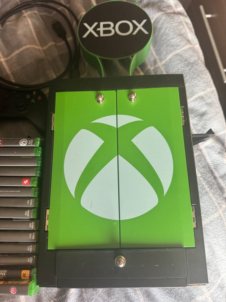 Xbox one x boxed bundle