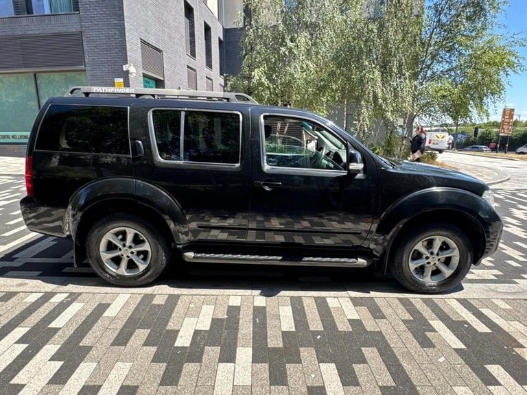 image for Nissan, PATHFINDER, Estate, 2010, Manual, 2488 (cc), 5 doors