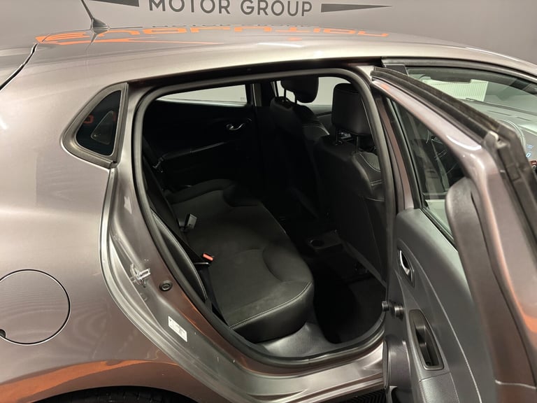 2015 Renault Clio 1.2 16V Dynamique Nav 5dr HATCHBACK Petrol Manual