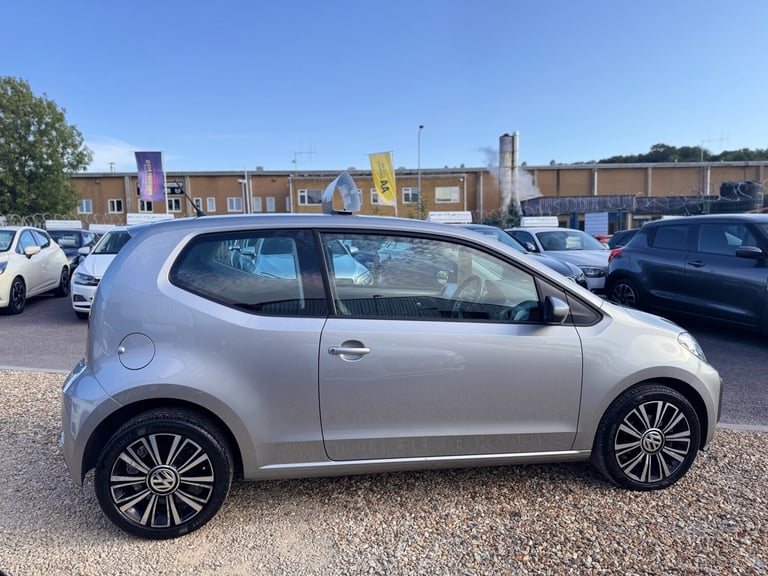2017 Volkswagen up! 1.0 90PS High Up 3dr HATCHBACK Petrol Manual