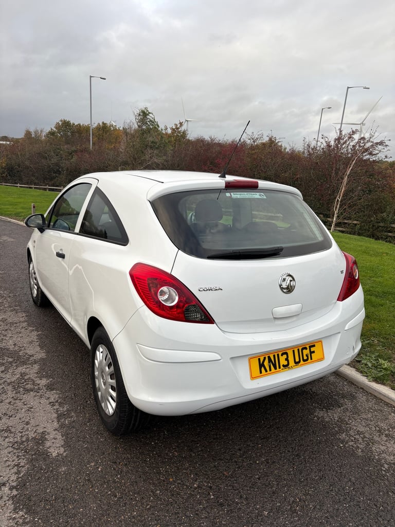 2013 Vauxhall Corsa 1.2 S 3dr HATCHBACK Petrol Manual