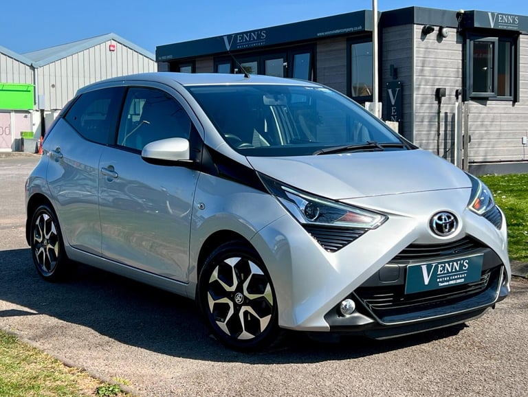 image for TOYOTA AYGO 1.0 VVT-i x-plore AUTOMATIC 2018