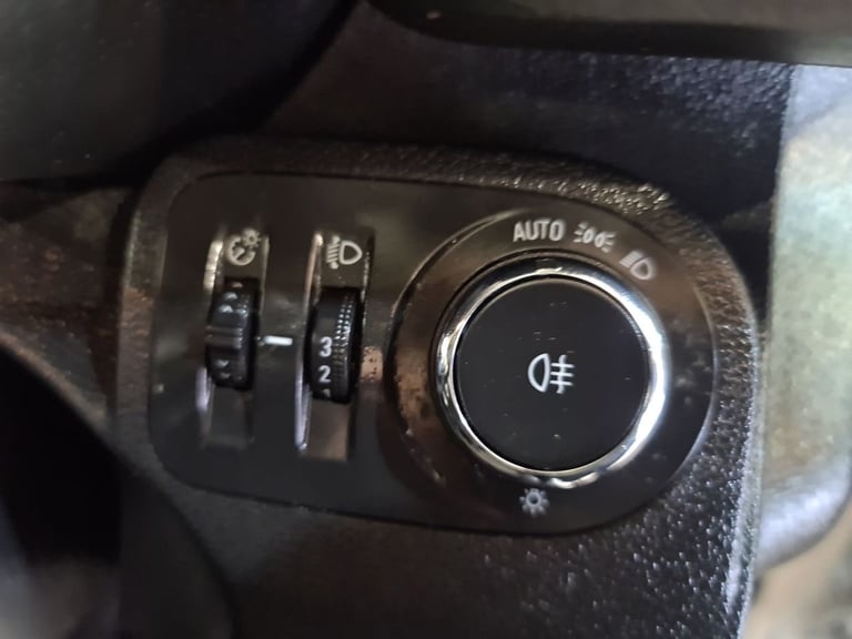 2020 Vauxhall Combo 1.6 TURBO D 2300 SPORTIVE P/V L1 H1 100 BHP SWB Panel Van Diesel Manual