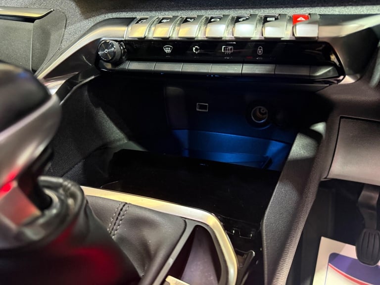 2019 Peugeot 3008 1.2 PureTech Allure Euro 6 (s/s) 5dr HATCHBACK Petrol Manual