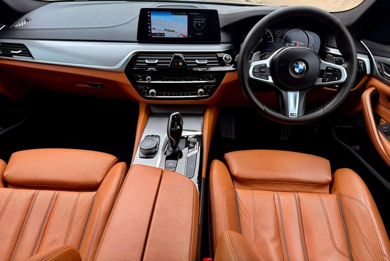2017 BMW 5 Series 2.0 520d M Sport Saloon 4dr Diesel Auto Euro 6 (s/s) (190 ps) SALOON Diesel Aut...