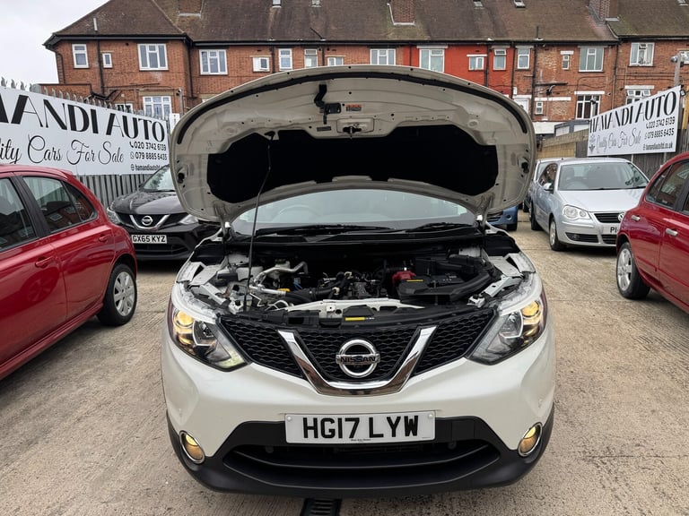 2017 Nissan Qashqai 1.2 DIG-T N-Connecta SUV 5dr Petrol XTRON 2WD Euro 6 (s/s)
