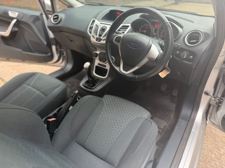 Ford, FIESTA, Hatchback, 2012, Manual, 1242 (cc), 3 doors