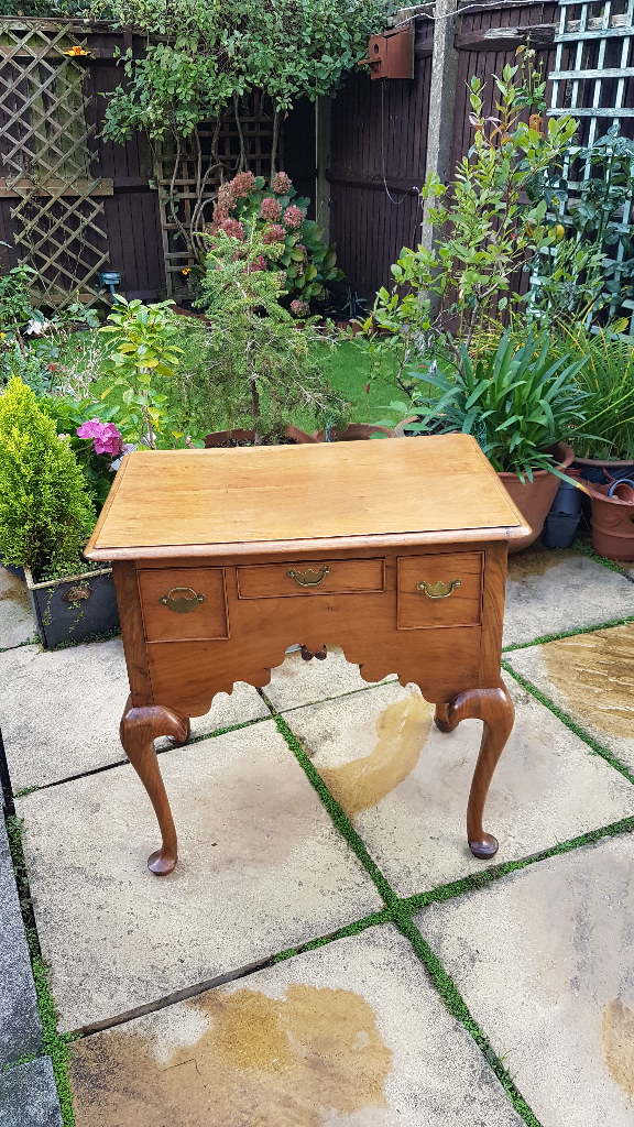 Queen Anne Antique Style Solid Cut Walnut Lowboy