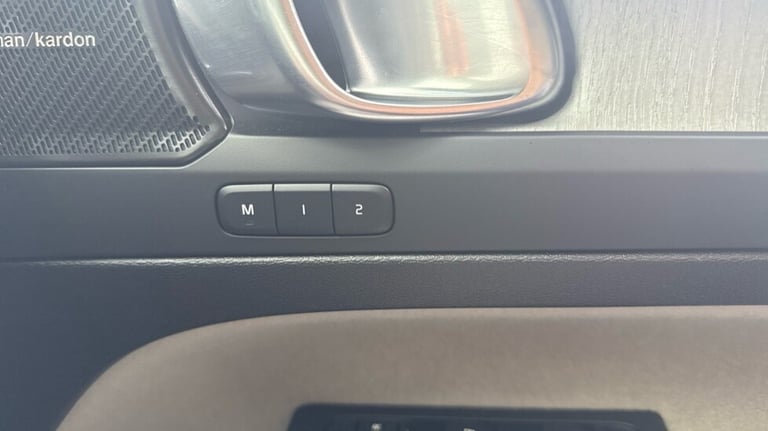 2025 Volvo XC40 Ultra, B3 Mild hybrid, Petrol, Bright Estate Petrol Automatic