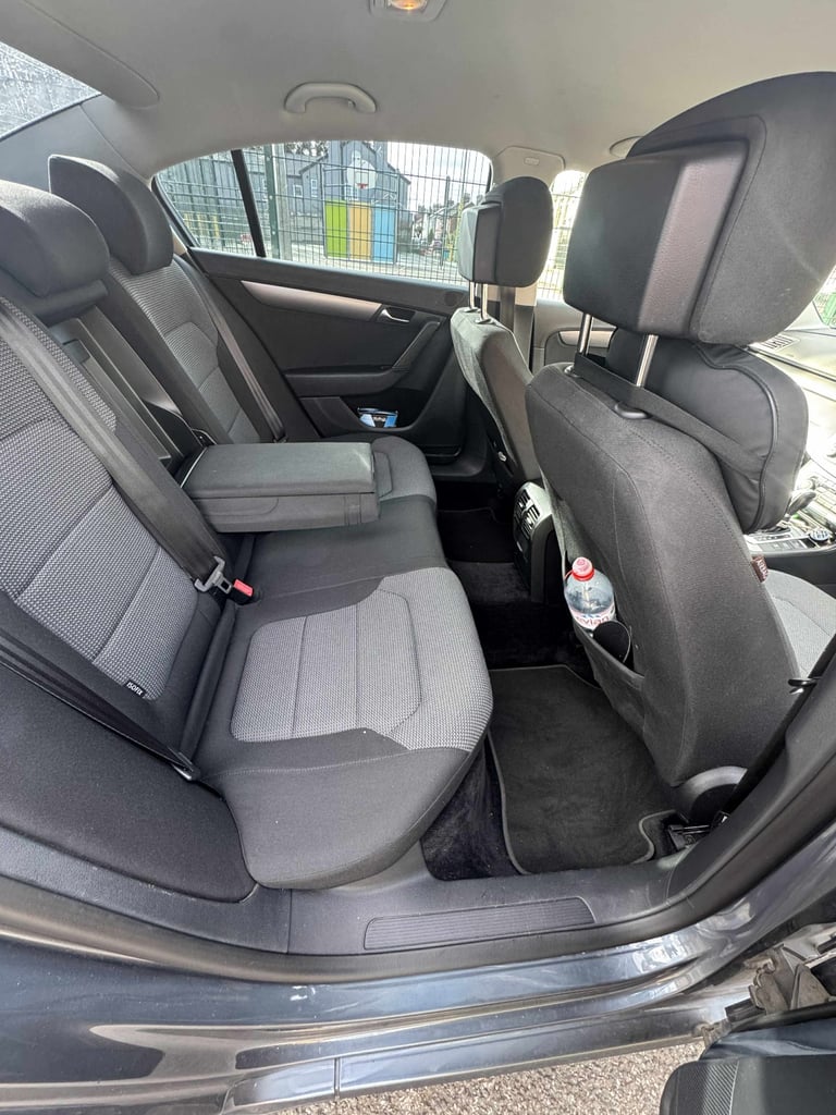 Volkswagen, PASSAT, Saloon, 2010, Semi-Auto, 1968 (cc), 4 doors