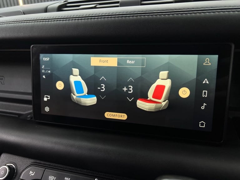 2021 Land Rover Defender 3.0 D300 X-Dynamic HSE 110 5dr Auto [7 Seat] ESTATE DIESEL Automatic