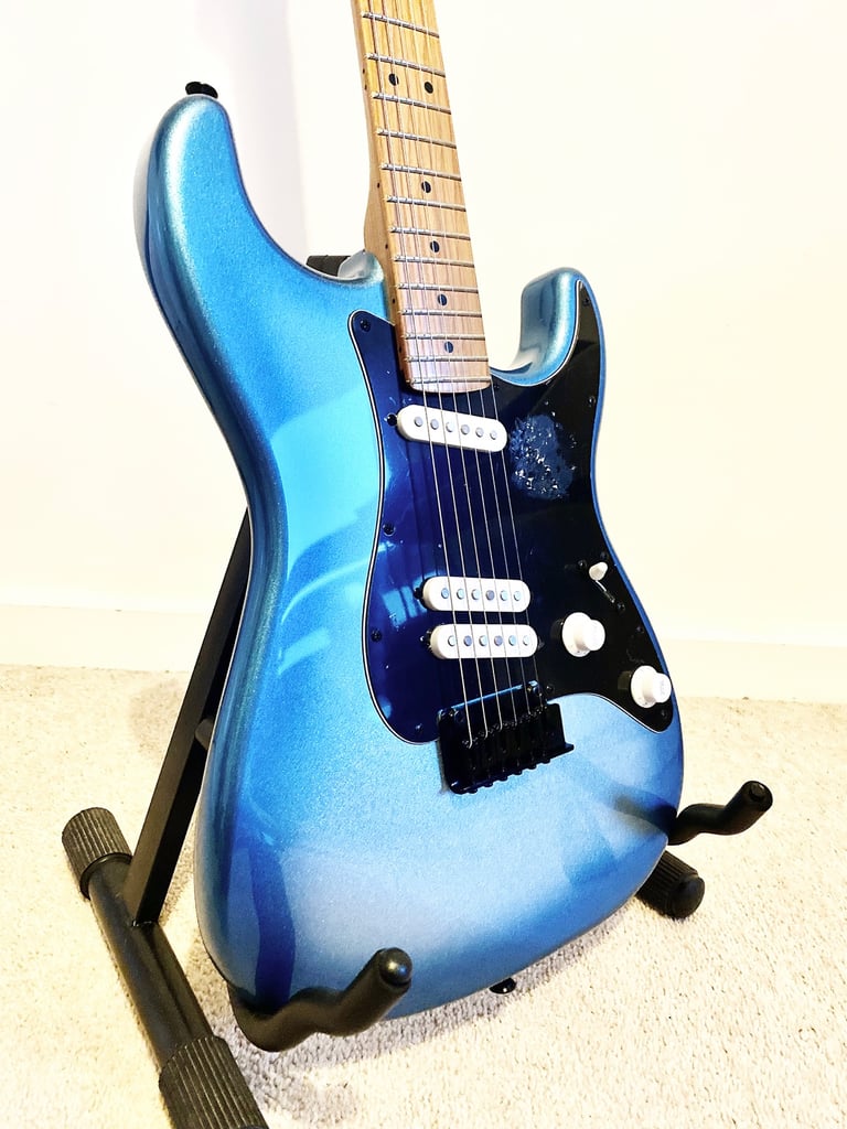  NEW Fender Squier Contemporary Stratocaster strat special in Metallic sky blue
