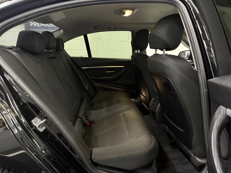 2018 68 BMW 318i 1.5 SPORT PETROL AUTOMATIC 134BHP BLACK EURO 6