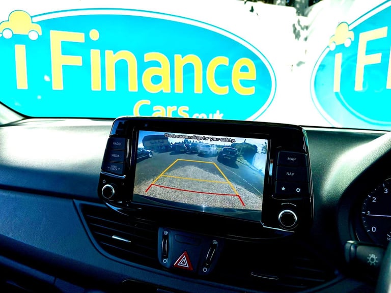 CAN'T GET CREDIT? CALL US! Hyundai i30 1.0 T-GDi SE Nav Blue Drive ISG - £149 DEPOSIT, £63 PER WEEK