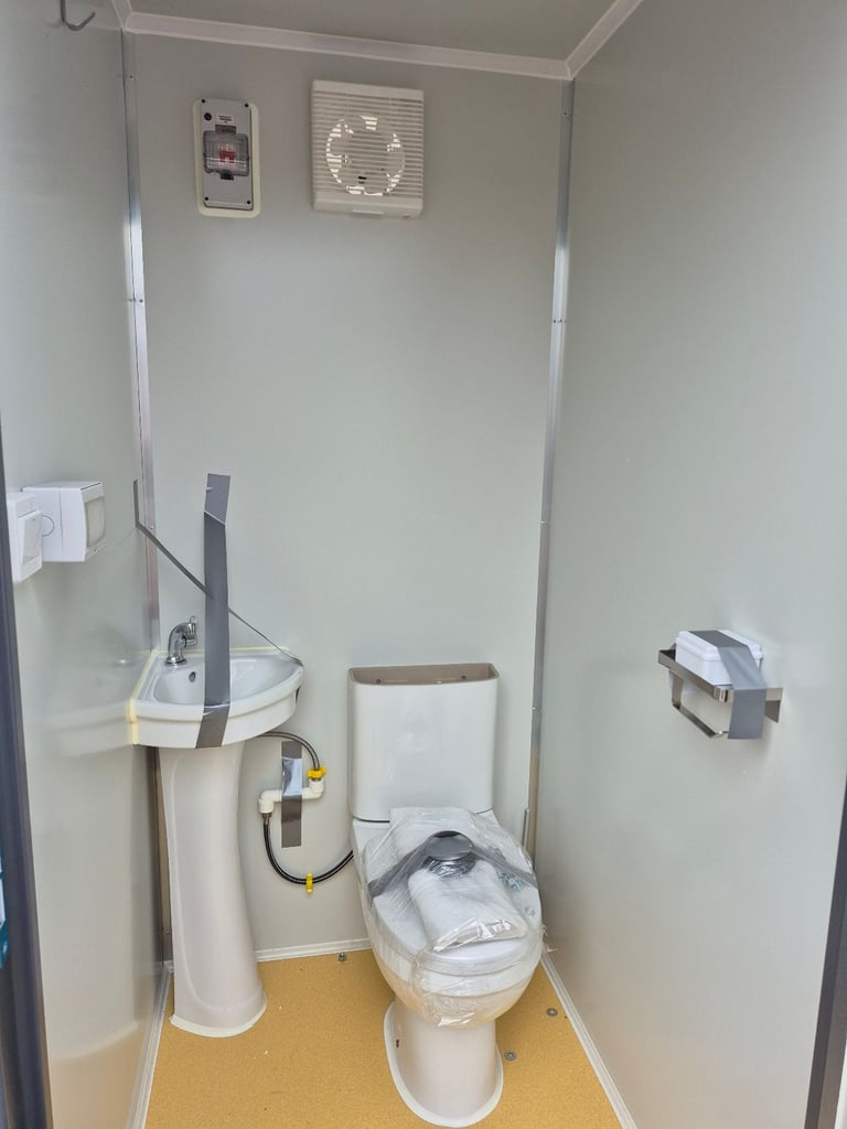 Portable site toilet