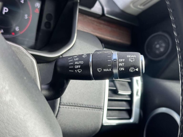 LAND ROVER DISCOVERY 3.0 SD V6 HSE Auto 4WD Euro 6 (s/s) 5dr 2020