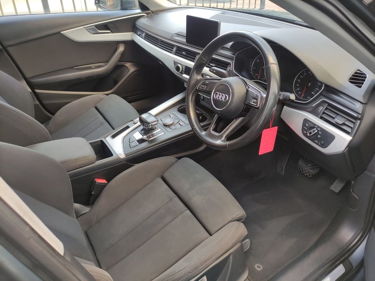 Audi, A4, Saloon, 2016, Semi-Auto, 1968 (cc), 4 doors