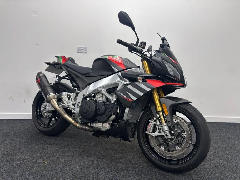 APRILIA TUONO V4 1100 FACTORY ** 12 MONTHS MOT - OHLINS - AKRA CAN** 