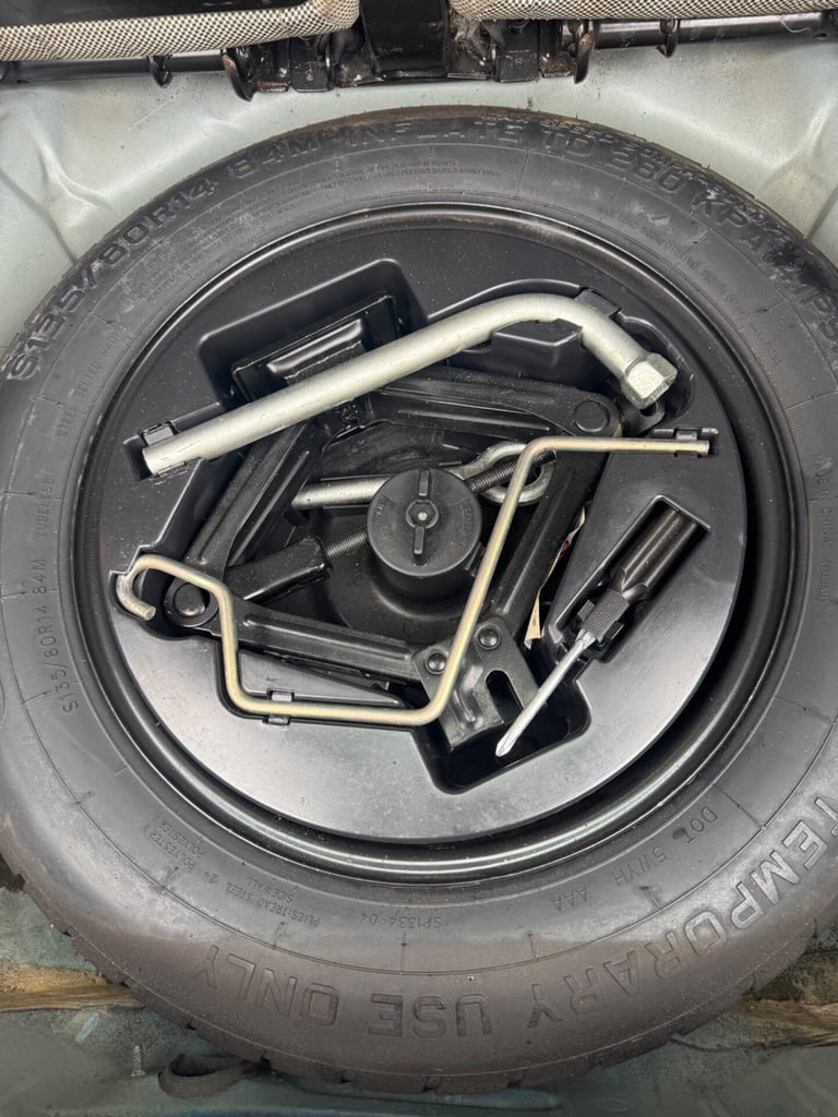 2011 Fiat 500 LOUNGE Hatchback Petrol Manual