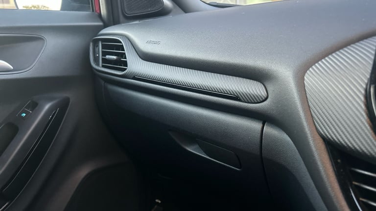 2023 Ford Puma 1.0 EcoBoost Hybrid mHEV Vivid Ruby Edition 5dr HATCHBACK PETROL Manual