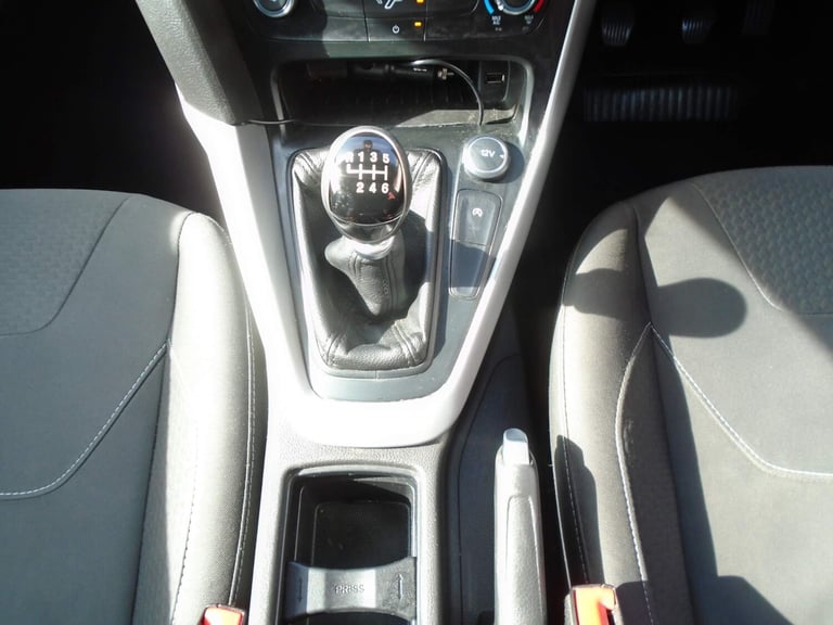 2016 Ford Focus 1.5 TDCi Zetec Euro 6 (s/s) 5dr Diesel