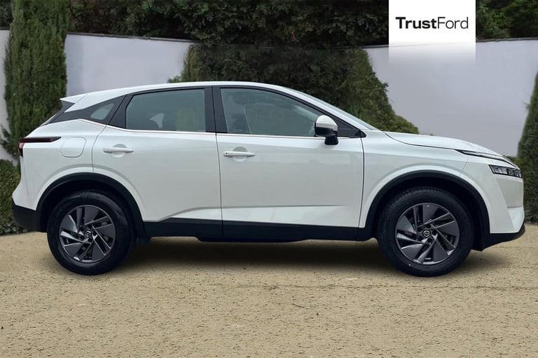 2022 Nissan Qashqai 1.3 DiG-T MH 158 Acenta Premium 5dr Xtronic HATCHBACK PETROL Automatic
