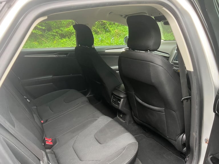 FORD MONDEO 2.0 TDCi Titanium Silver Auto Diesel 2017