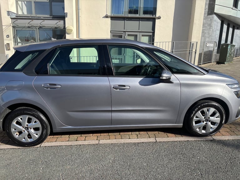 Citroen, C4 PICASSO, MPV, 2017, Semi-Auto, 1560 (cc), 5 doors