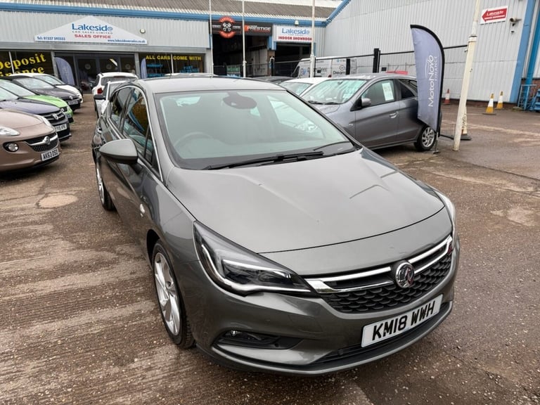 image for 2018 Vauxhall Astra 1.4i SRi Hatchback 5dr Petrol Manual Euro 6 (100 ps) Hatchback Petrol Manual