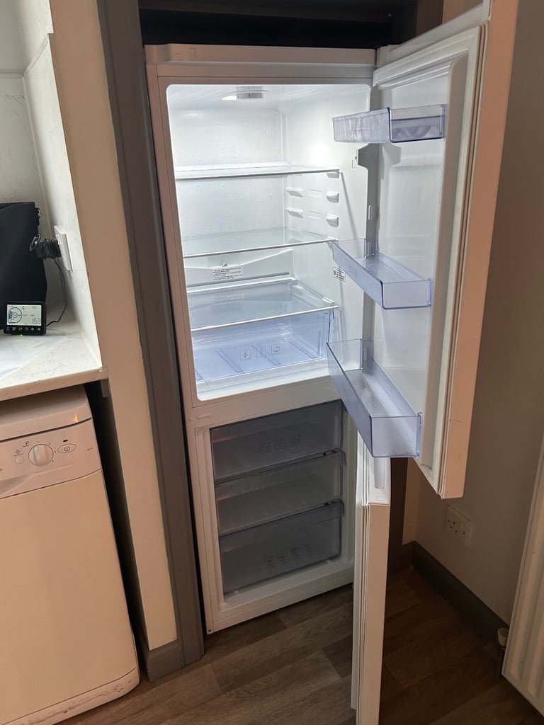 Furnished first floor flat in central Dunfermline 