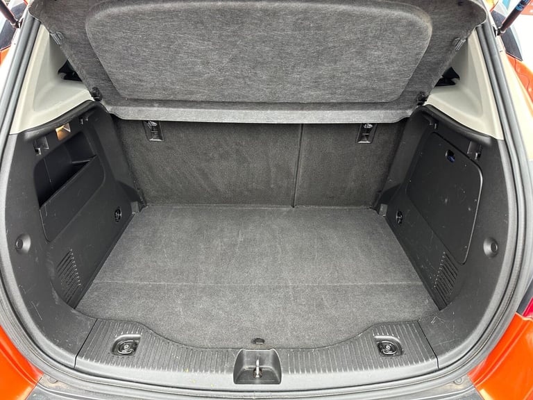 2016 Vauxhall Mokka 1.6i SE 5dr HATCHBACK PETROL Manual