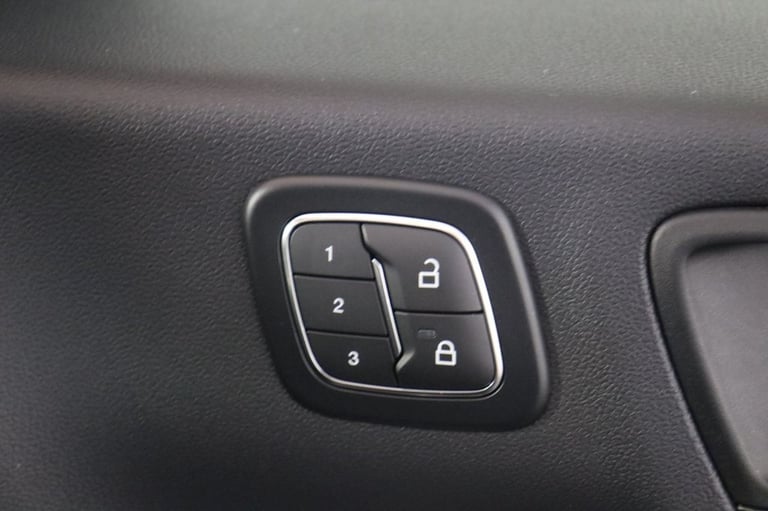 2024 Ford Kuga 2.5 Duratec 14.4kWh ST-Line X 5dr CVT (PAN ROOF) Automatic