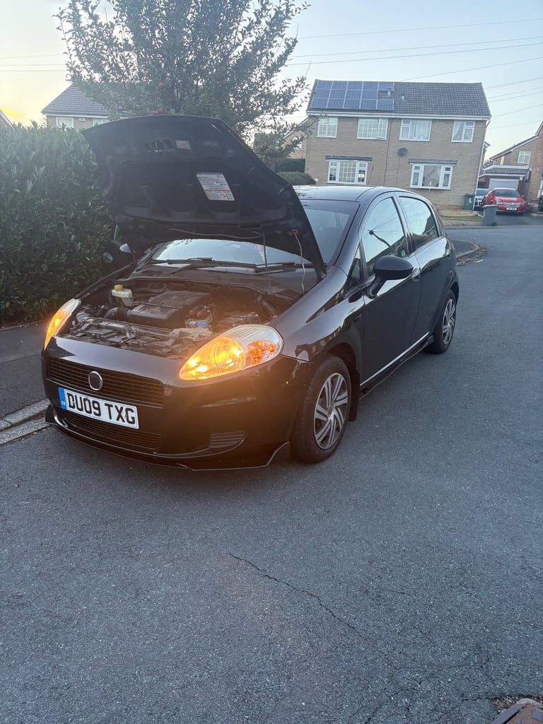 Fiat, GRANDE PUNTO, Hatchback, 2009, Manual, 1368 (cc), 5 doors