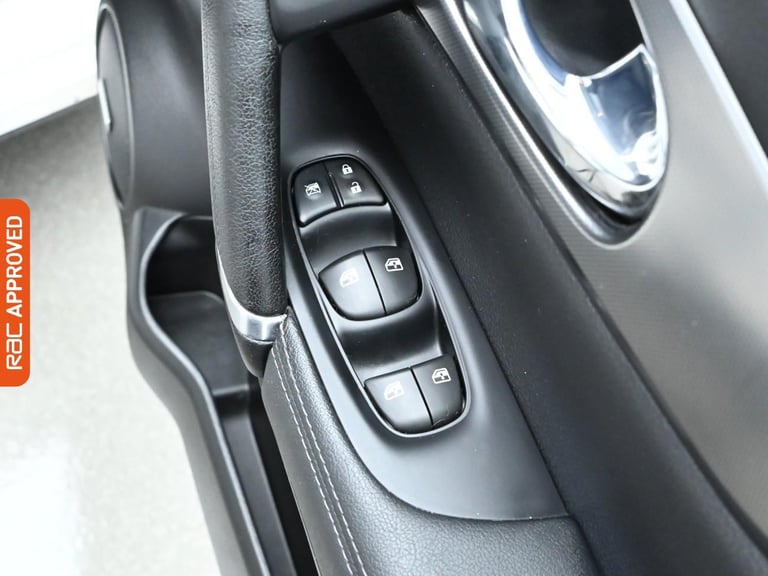 2019 Nissan Qashqai 1.3 DIG-T Tekna SUV 5dr Petrol Manual Euro 6 (s/s) (140 ps) SUV PETROL Manual