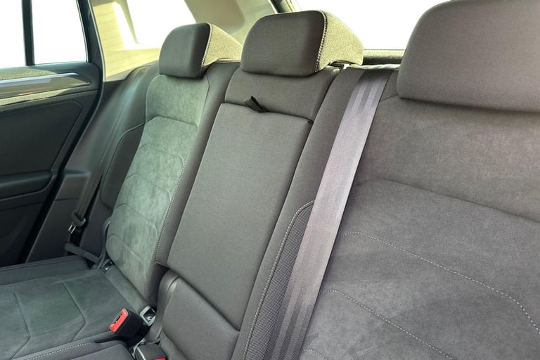 2020 Volkswagen Tiguan 2.0 TDI Elegance 5dr DSG SUV Diesel Automatic