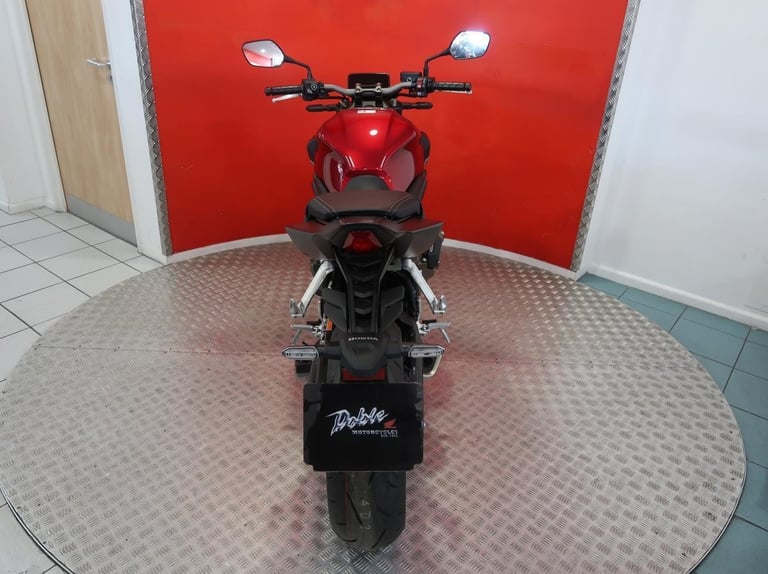 Brand new Honda CB650R E-Clutch