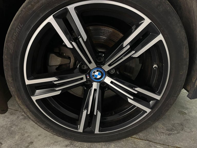 2022 BMW 3 Series 2.0 330e 12kWh M Sport Touring Auto xDrive Euro 6 (s/s) 5dr ESTATE Petrol/Elect...