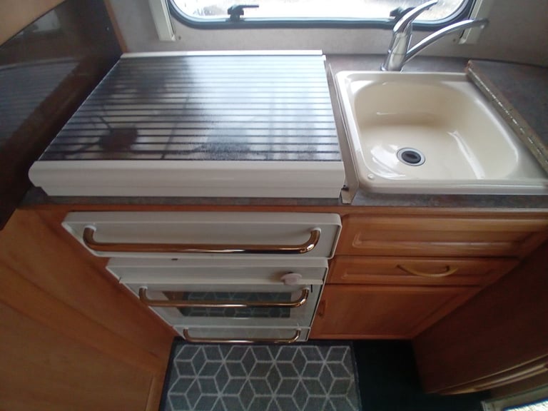 Light weight caravan 