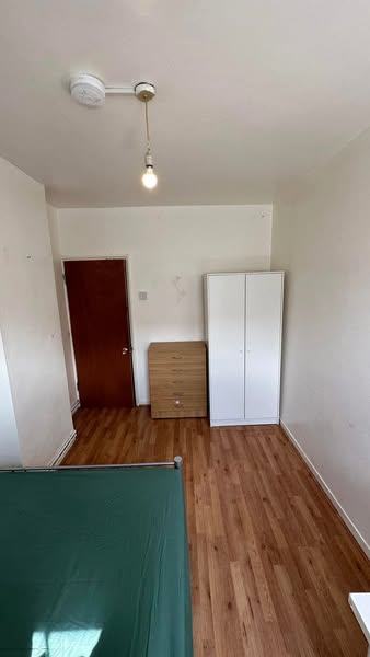 image for Spacious Room ✅ Perfect for You ☀