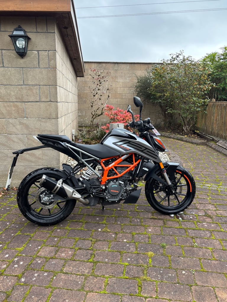 KTM, DUKE, 2023, 125 (cc)