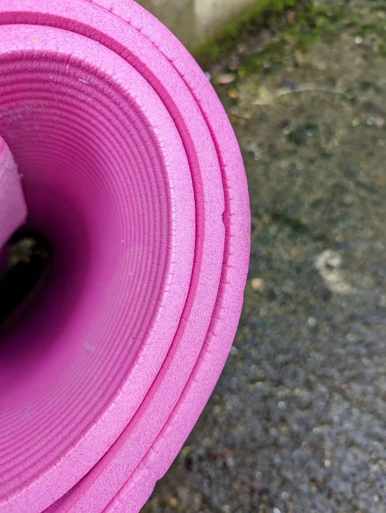 VARIOUS YOGA MATS/YOGA EQUIPMENT