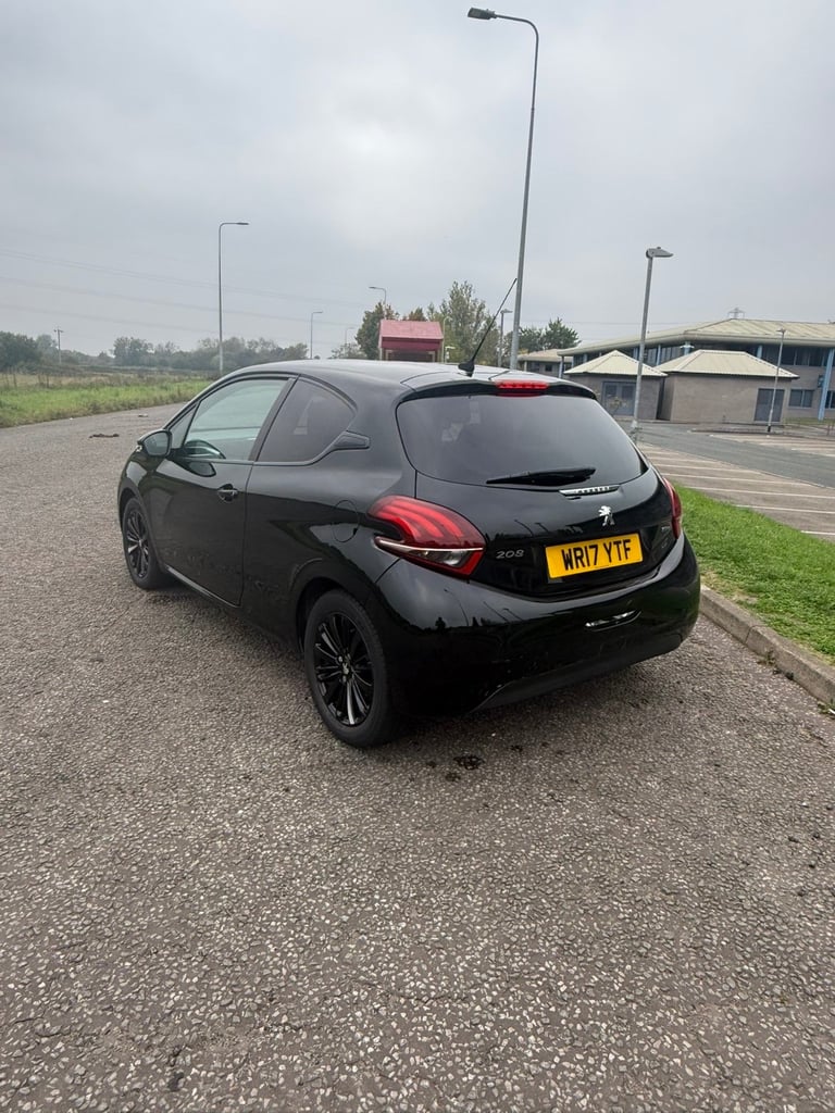 Peugeot, 208, Hatchback, 2017, Manual, 1199 (cc), 3 doors