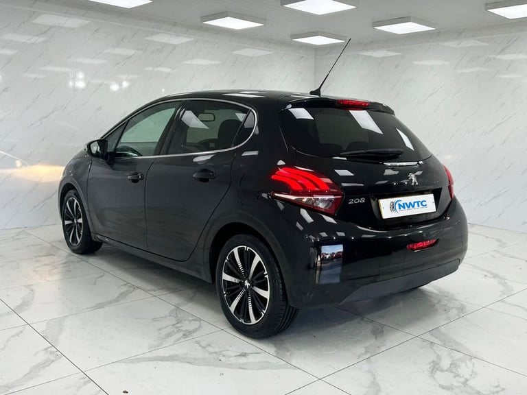 2018 Peugeot 208 1.2 PureTech Allure Premium Hatchback 5dr Petrol Manual Euro 6 (s/s) (82 ps Hatc...