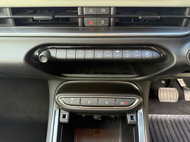 2025 Fiat 600 1.2 Hybrid 48V 136 La Prima 5dr eDCT-6 Hatchback Petrol Automatic