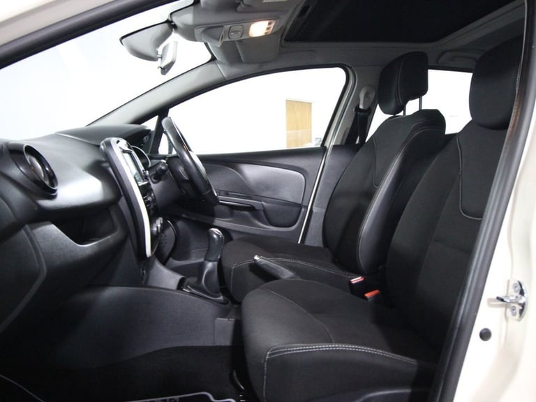 2016 Renault Clio 0.9 TCe Dynamique Nav Hatchback 5dr Petrol Manual Euro 6 (s/s) (90 ps) Hatchbac...